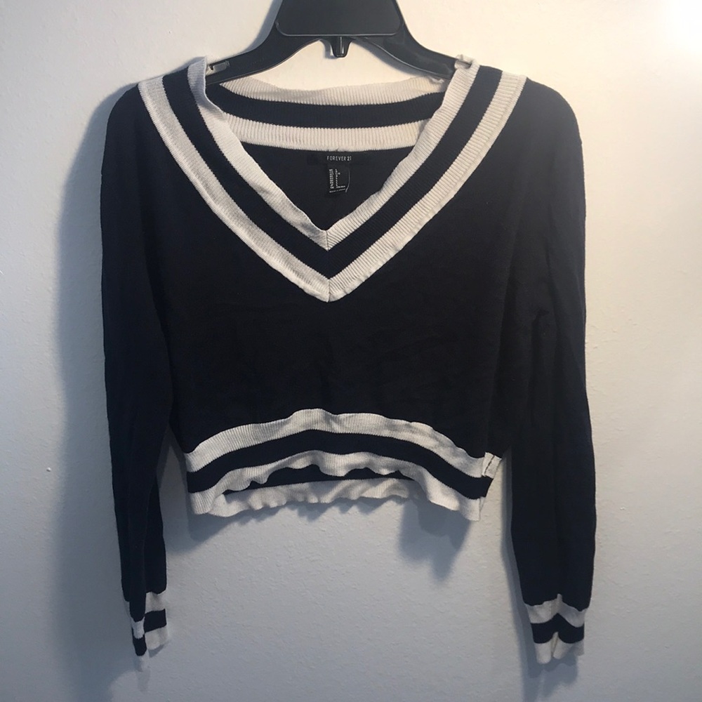 super cute sweater!!